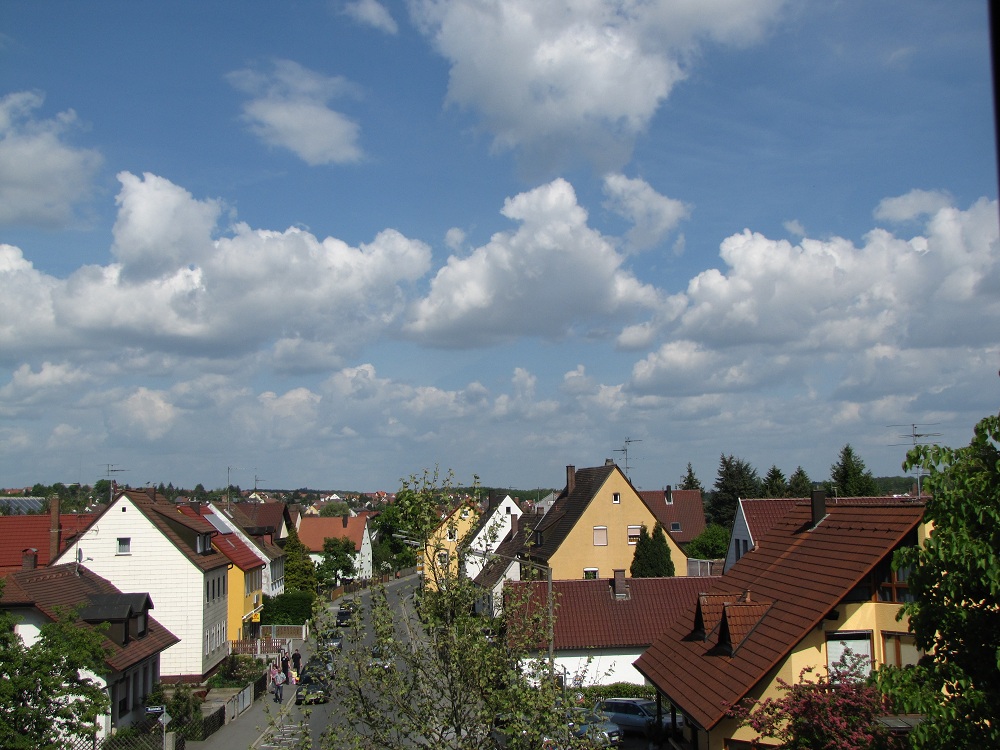 Ein Blick aus dem Fenster lädt zum Spazieren ein